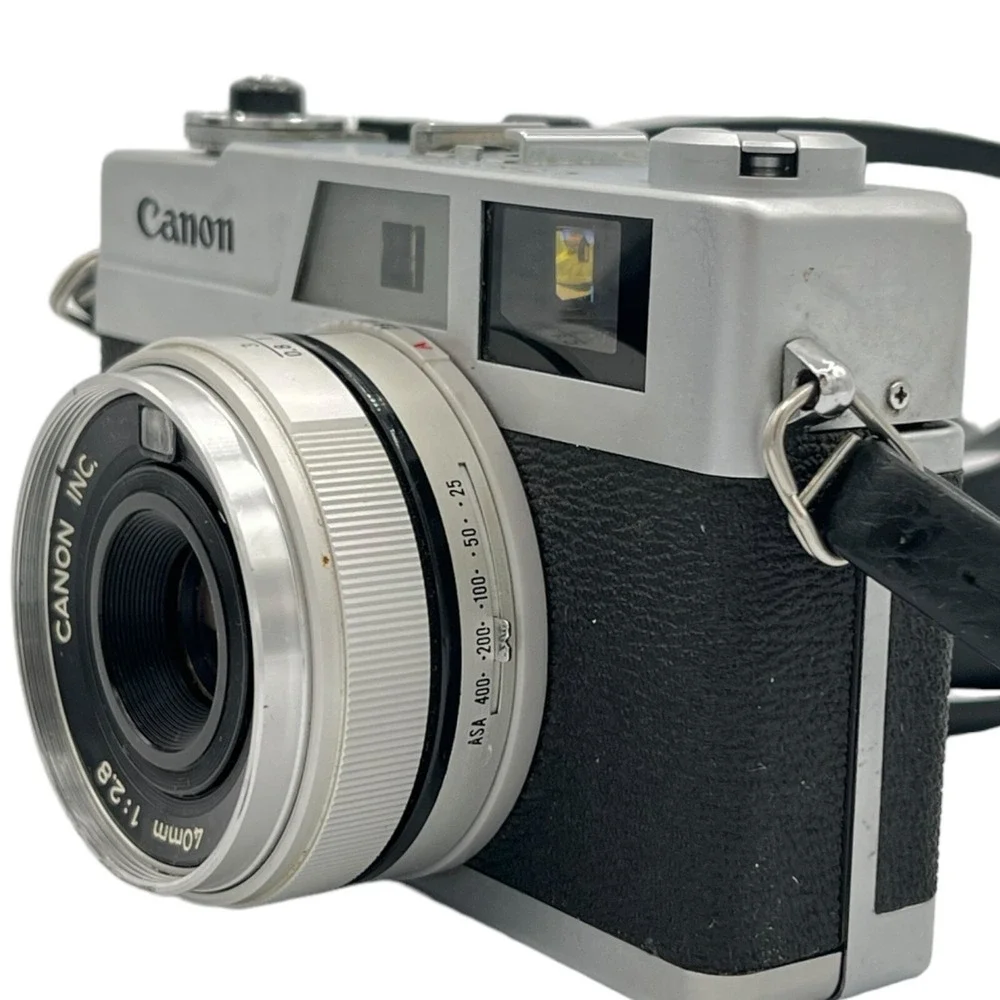 Canon Canonet 28 Camera With Case And Filter - Picture 4 of 16